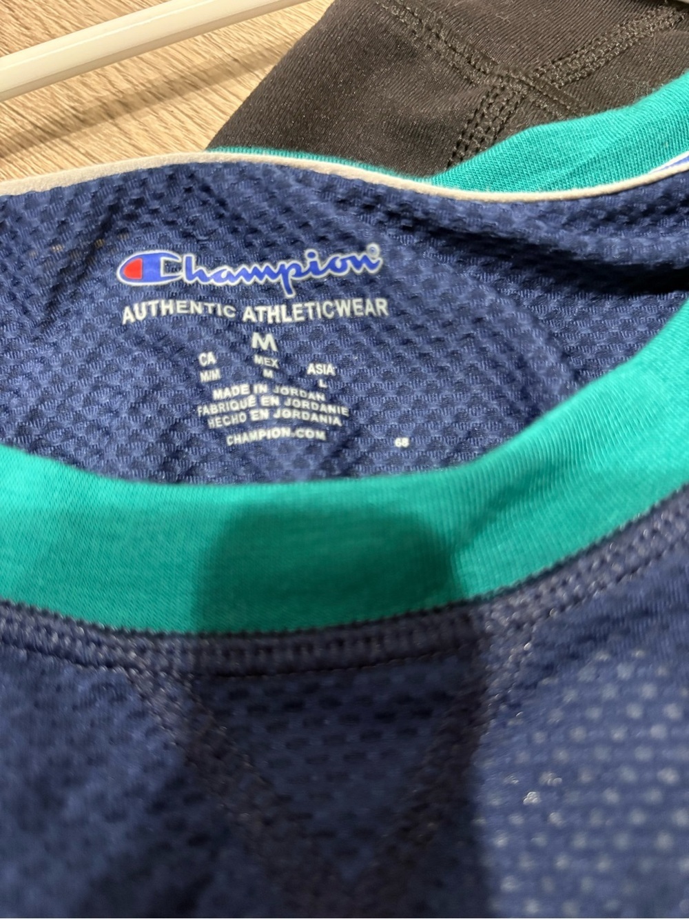 Champion Assorted Brands Activewear Box Medium - Picture 16 of 16